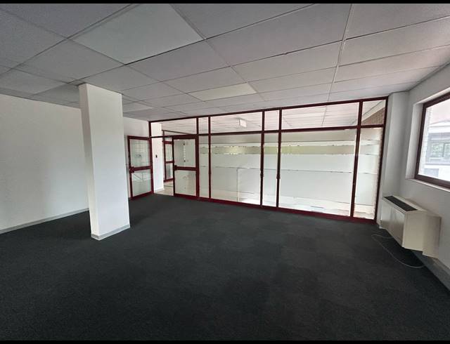 587M² OFFICE TO LET IN RIVONIA